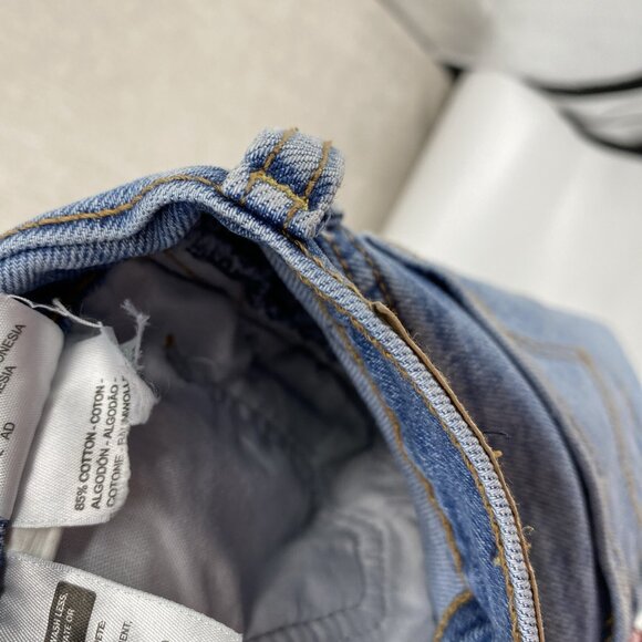 Levis Jeans 28 Wedgie Straight Distressed High Waist Whiskered Denim - Picture 9 of 13